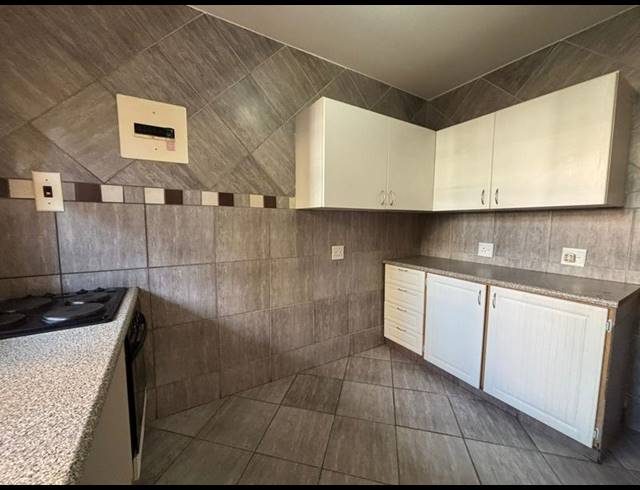 2 BEDROOM APARTMENT FOR SALE IN FLORIDA